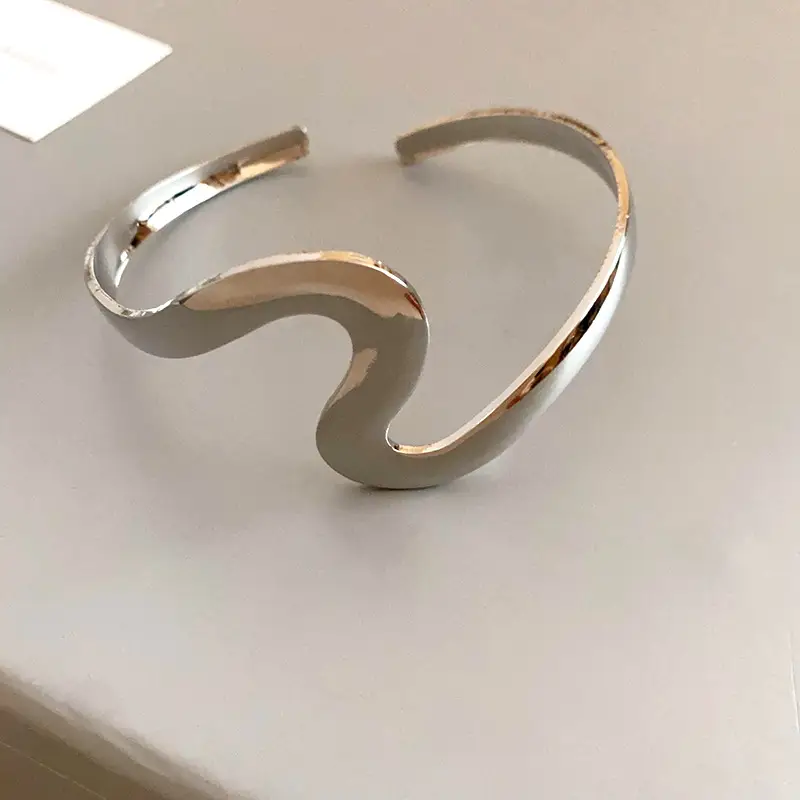 European and American wave metal open bracelet simple design twist arm ring bracelet cold wind cross-border jewelry wholesale — feature 12