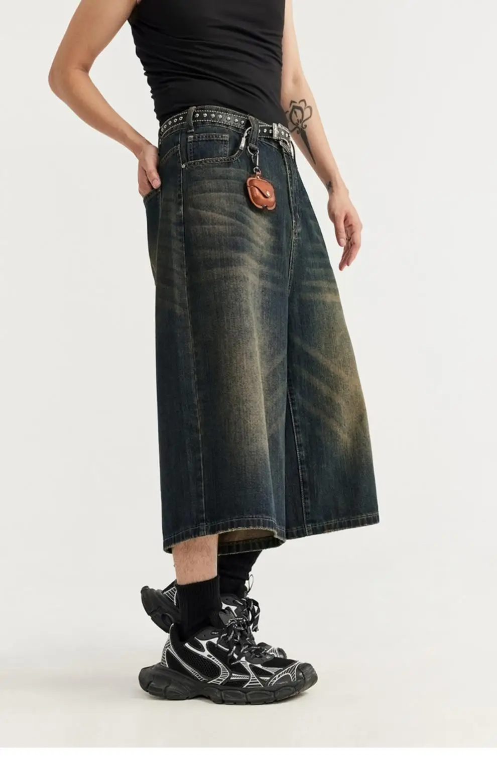 Men Vintage Washed Wide Leg Cropped Shorts 7 Point — feature 5