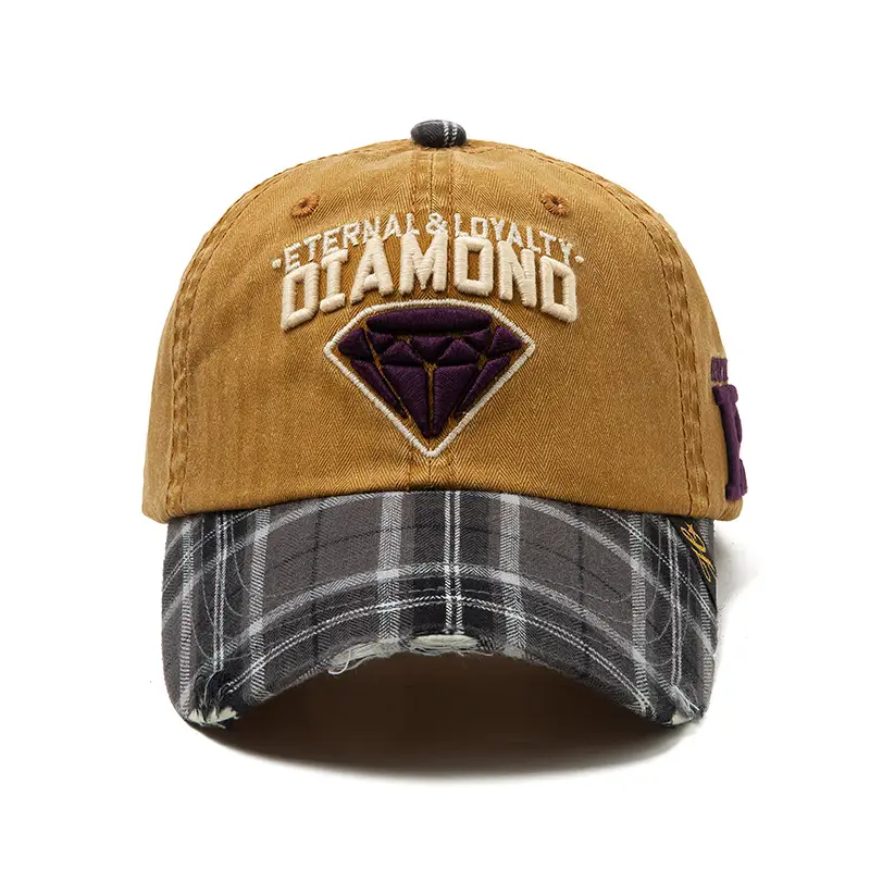 Women's Red Diamond Embroidered Hat Plaid Cap - Image 4