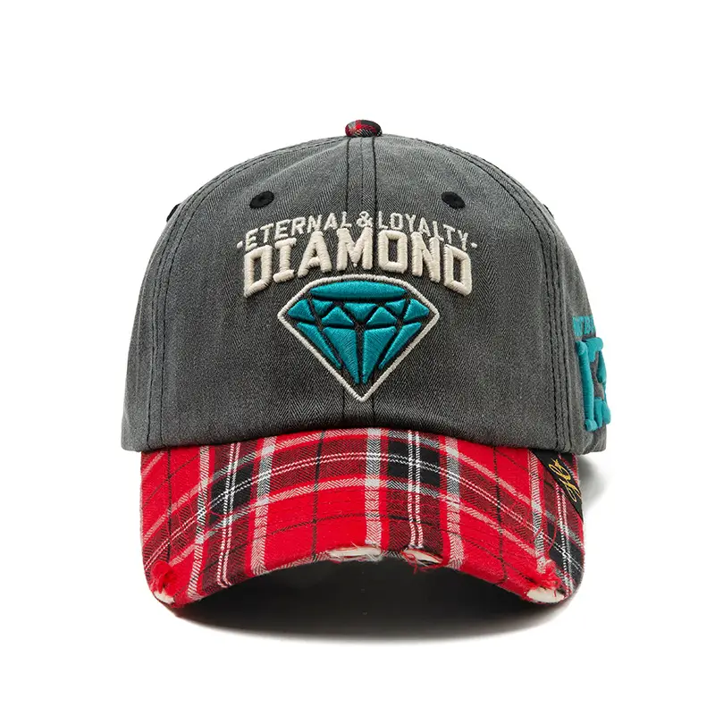Women's Red Diamond Embroidered Hat Plaid Cap - Image 5