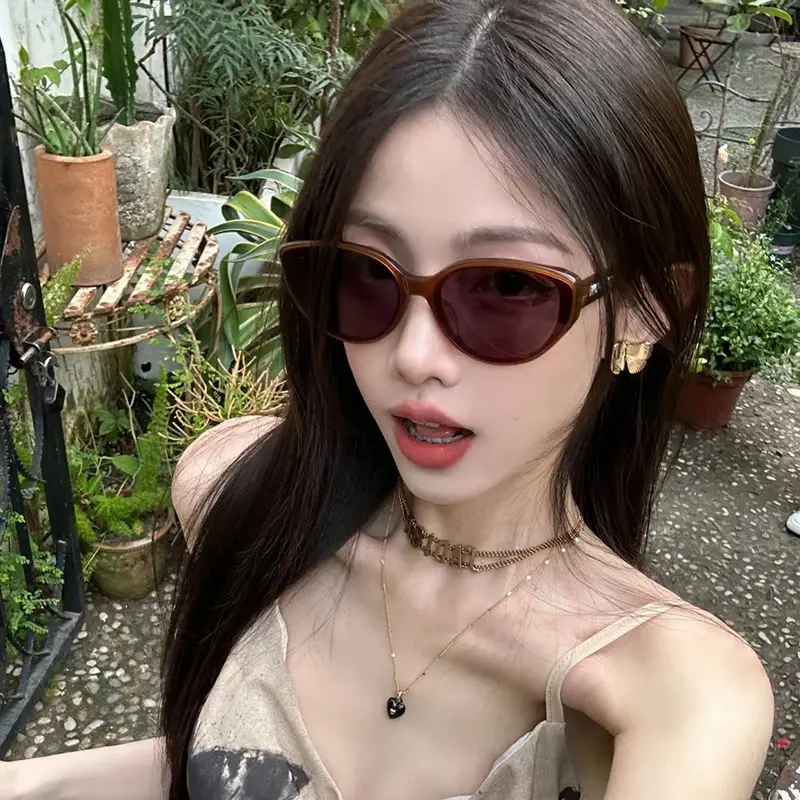 New Fashion Cat-Eye Sunglasses with Sun Protection - Image 7