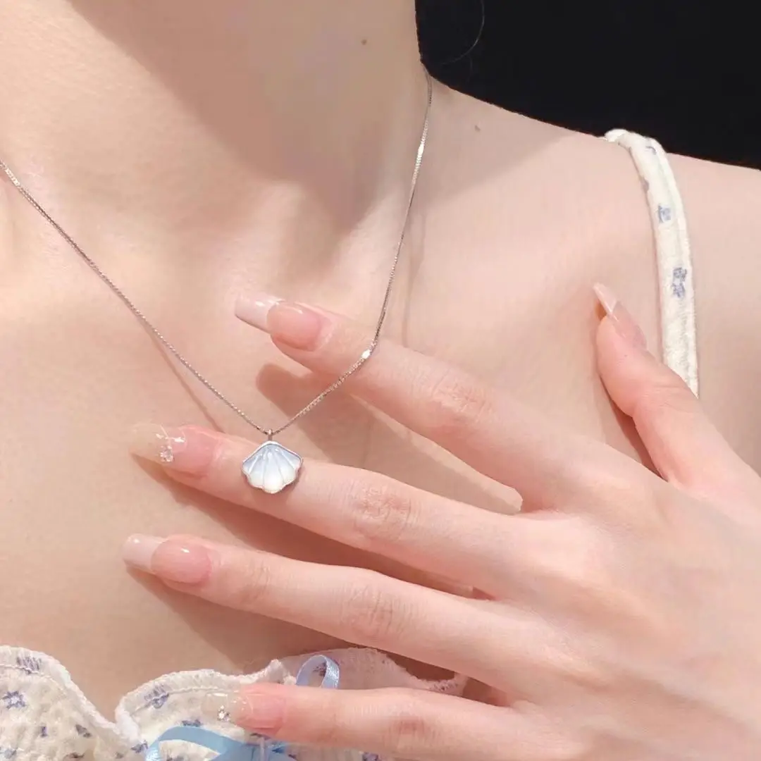 Women's Heart-Shaped Silver Necklace for Valentine's Day — feature 5