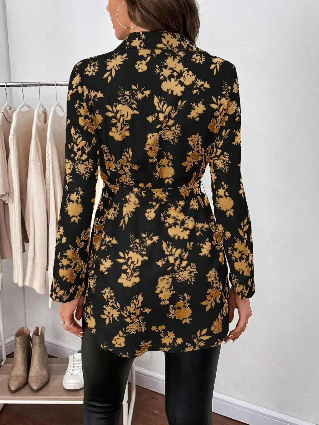 Women Floral Print Belted Long Sleeve Shirt Black Gold