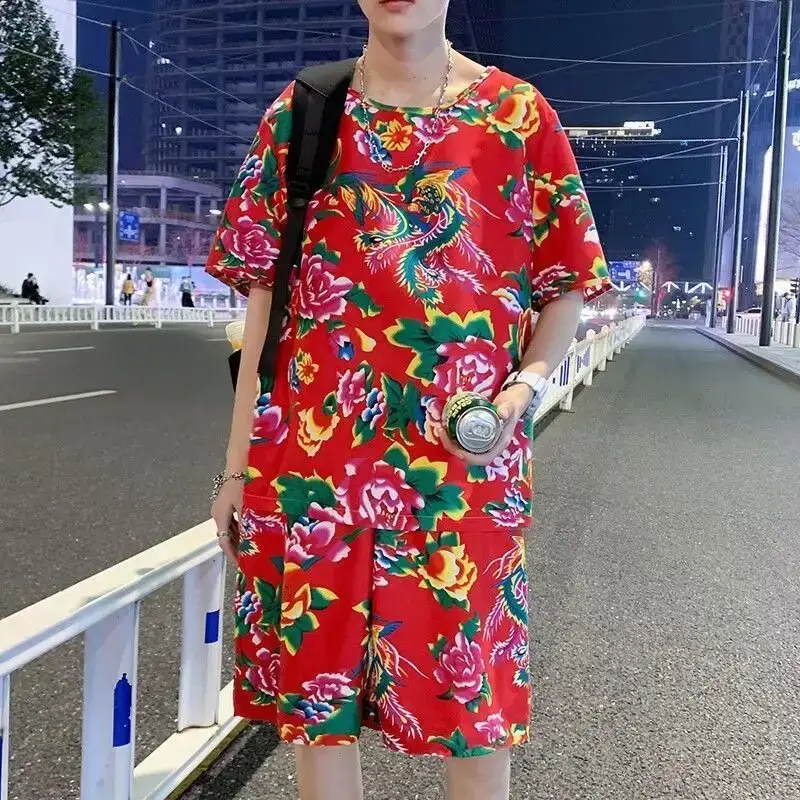 Red Floral Short Sleeve T-Shirt Shorts Set for Men Women — feature 2