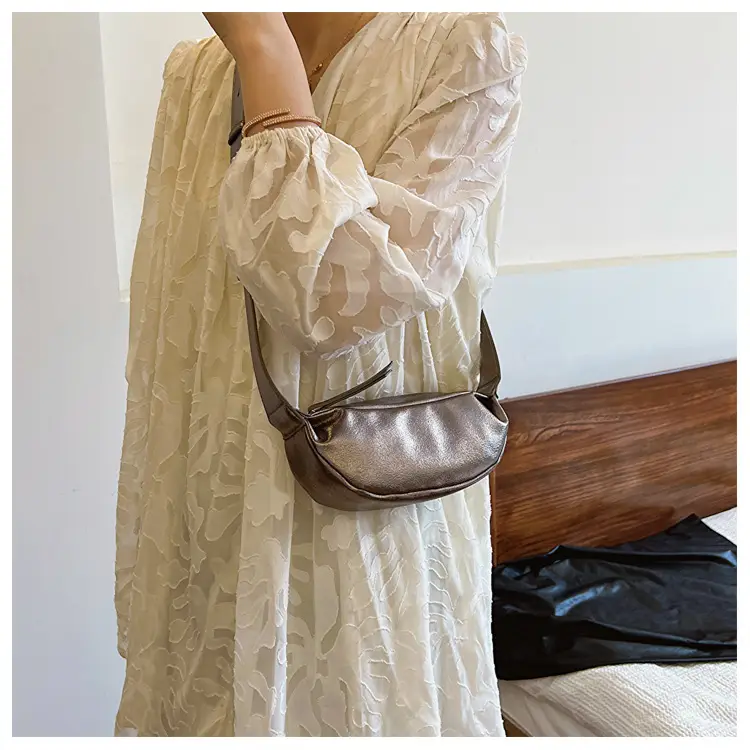 Minimalist Pleated Shoulder Bag for Women 2026 — feature 21