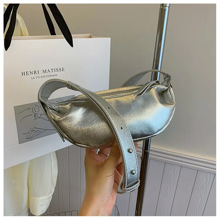 Minimalist Pleated Shoulder Bag for Women 2026 — feature 26