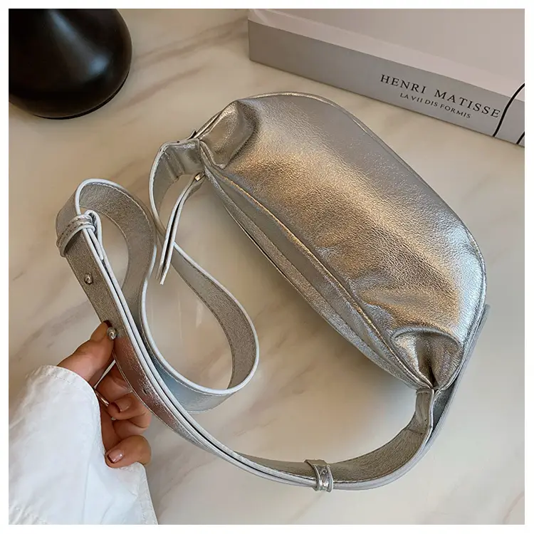 Minimalist Pleated Shoulder Bag for Women 2026 — feature 27