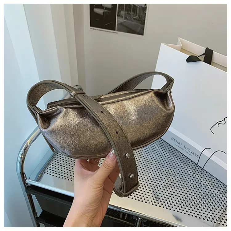 Minimalist Pleated Shoulder Bag for Women 2026 — feature 29