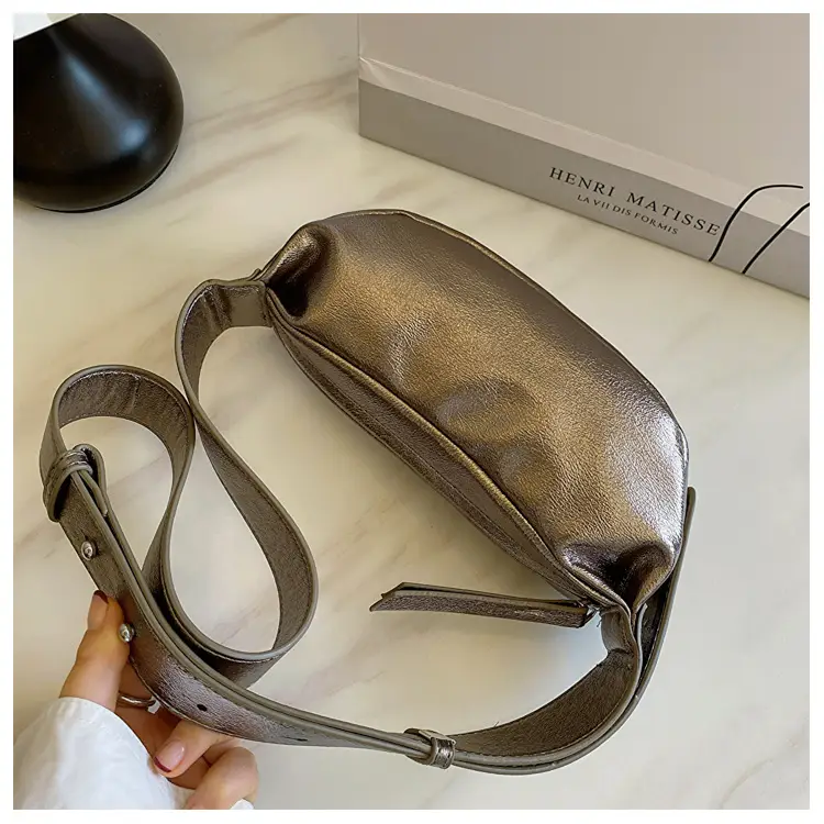 Minimalist Pleated Shoulder Bag for Women 2026 — feature 30