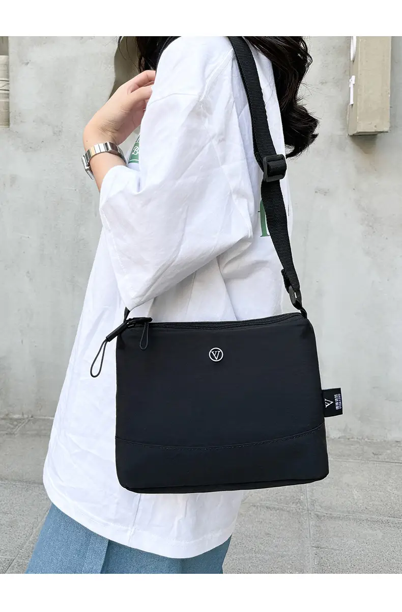 Women's Green Waterproof Crossbody Bag Nylon Oxford — feature 9