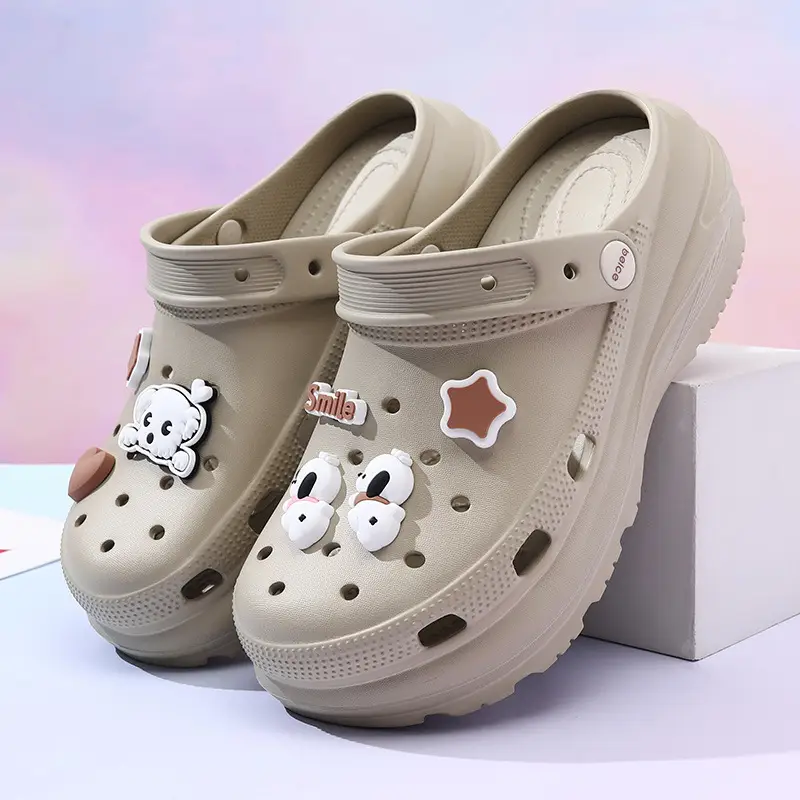 Special Non-Slip Clogs for Heightening Outer Wear Eva Thick-Soled Soft Breathable Slippers Cute Contrasting Color Anti-Odor Sandals for Women