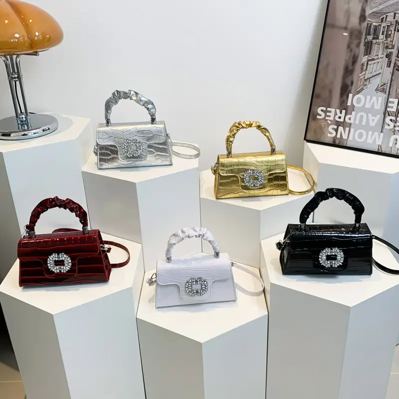Golden Pleated Diamond Handbag for Women - Image 9
