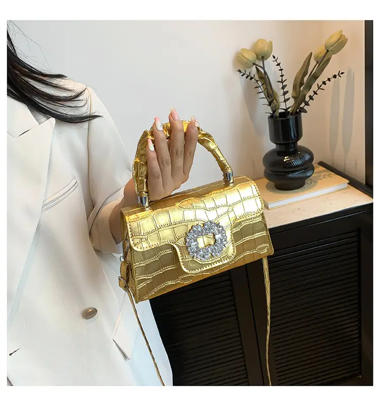 Golden Pleated Diamond Handbag for Women — feature 17