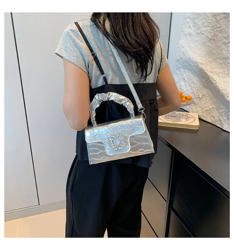 Golden Pleated Diamond Handbag for Women — feature 25