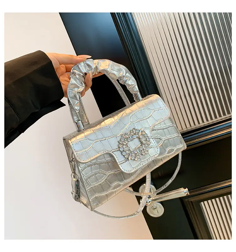 Golden Pleated Diamond Handbag for Women — feature 30