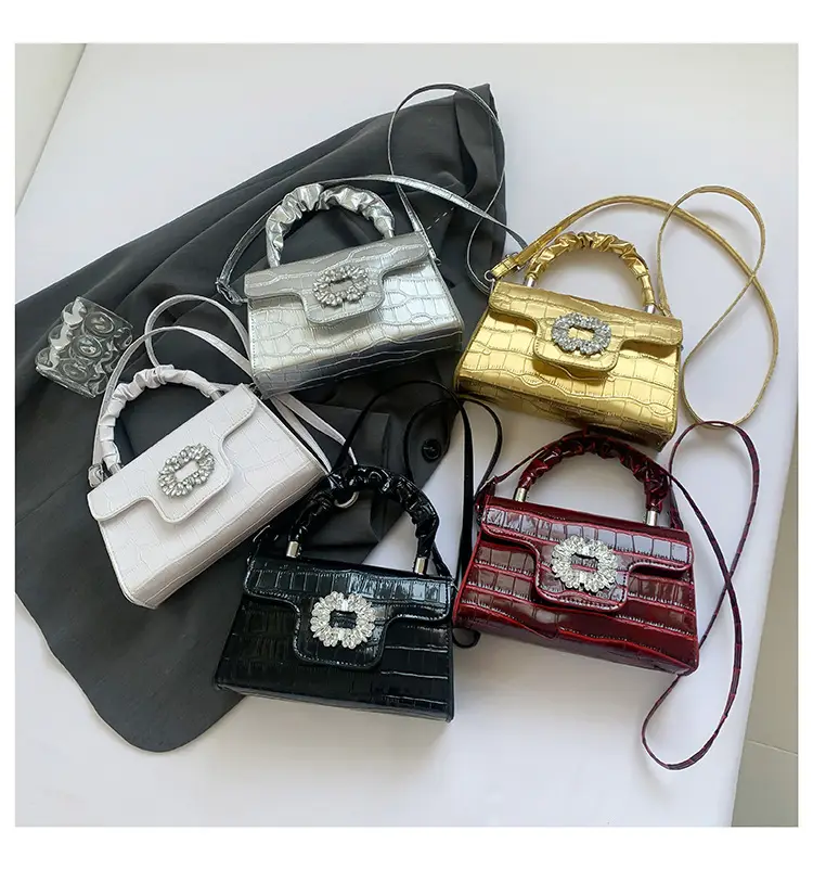 Golden Pleated Diamond Handbag for Women — feature 32