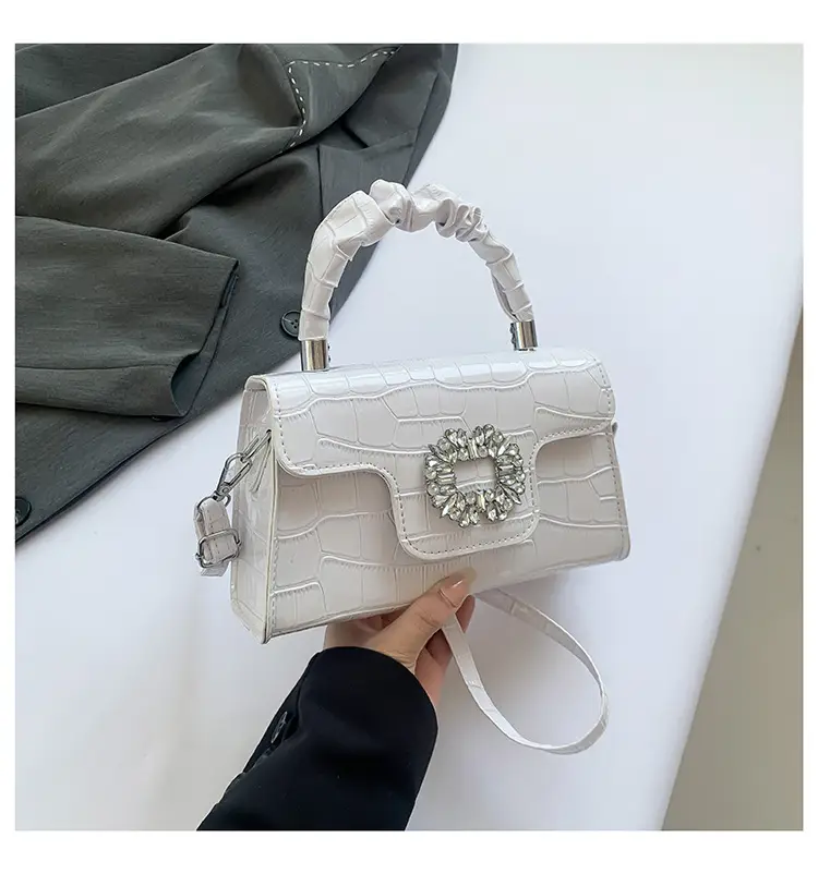 Golden Pleated Diamond Handbag for Women — feature 36