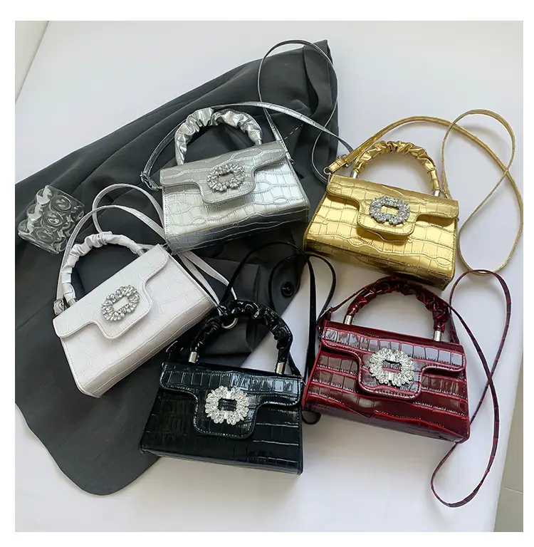 Golden Pleated Diamond Handbag for Women — feature 8