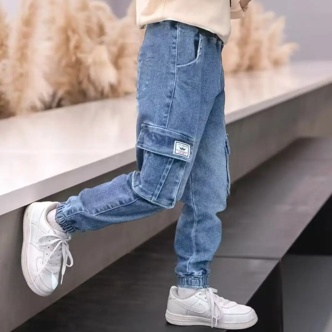 Children's jeans boys 2024 factory wholesale walking pants spring and autumn new big and small children's black trousers