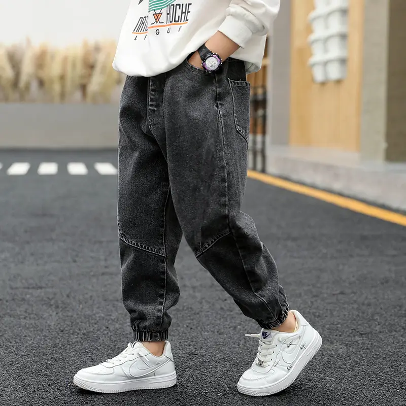 Children's jeans boys 2024 factory wholesale walking pants spring and autumn new big and small children's black trousers