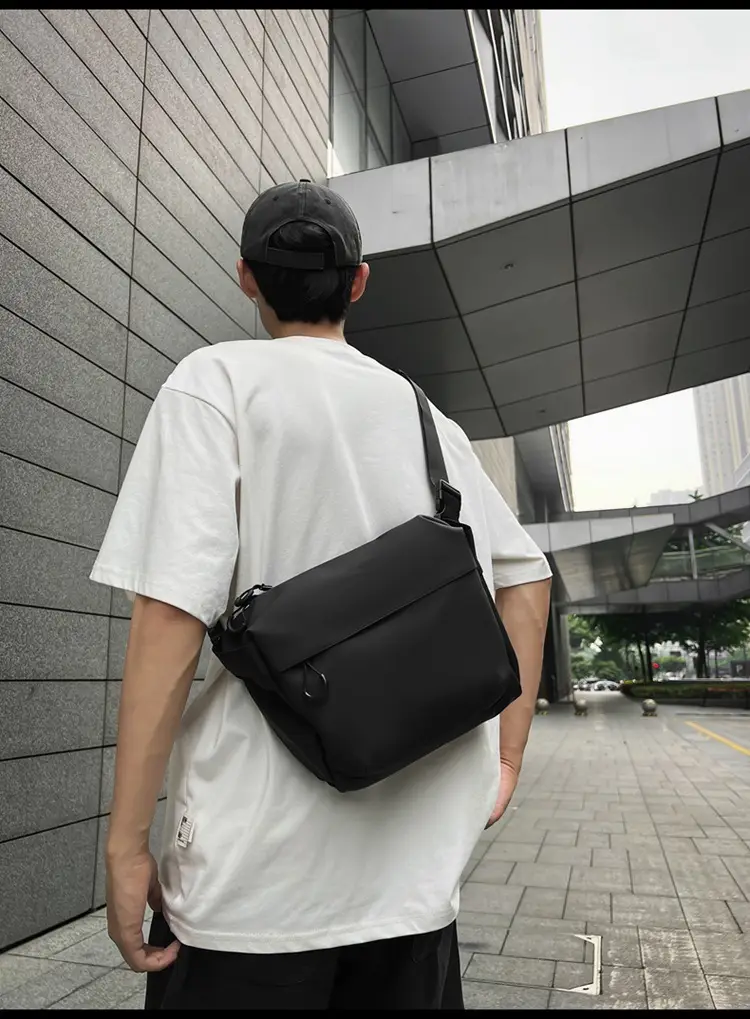 Men's Black Satchel Crossbody Bag 2024 — feature 10
