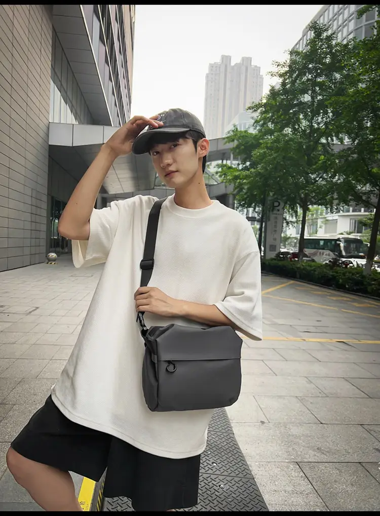 Men's Black Satchel Crossbody Bag 2024 — feature 22