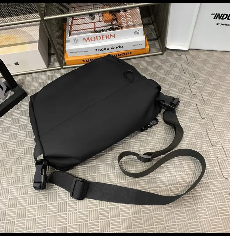 Men's Black Satchel Crossbody Bag 2024 — feature 29