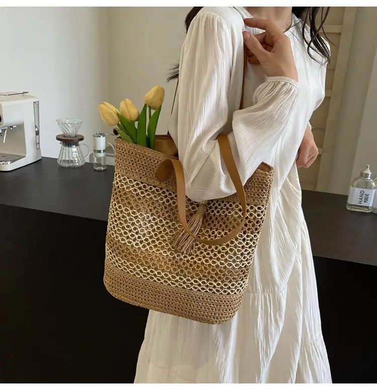 Women Straw Woven Beach Bag Large Capacity Tote Bucket — feature 17