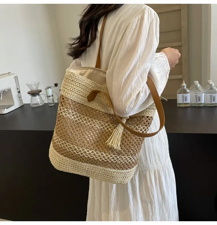 Women Straw Woven Beach Bag Large Capacity Tote Bucket — feature 21