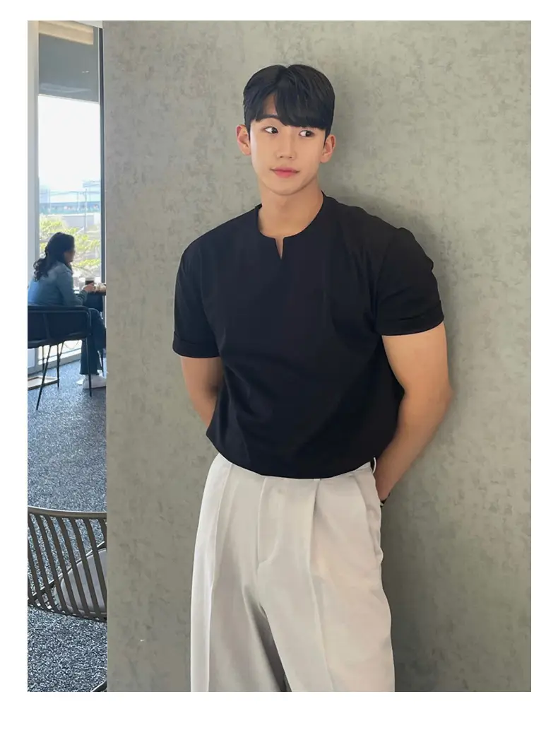 Men's Black Half Zip Polo Shirt Loose Fit Summer Wear — feature 2