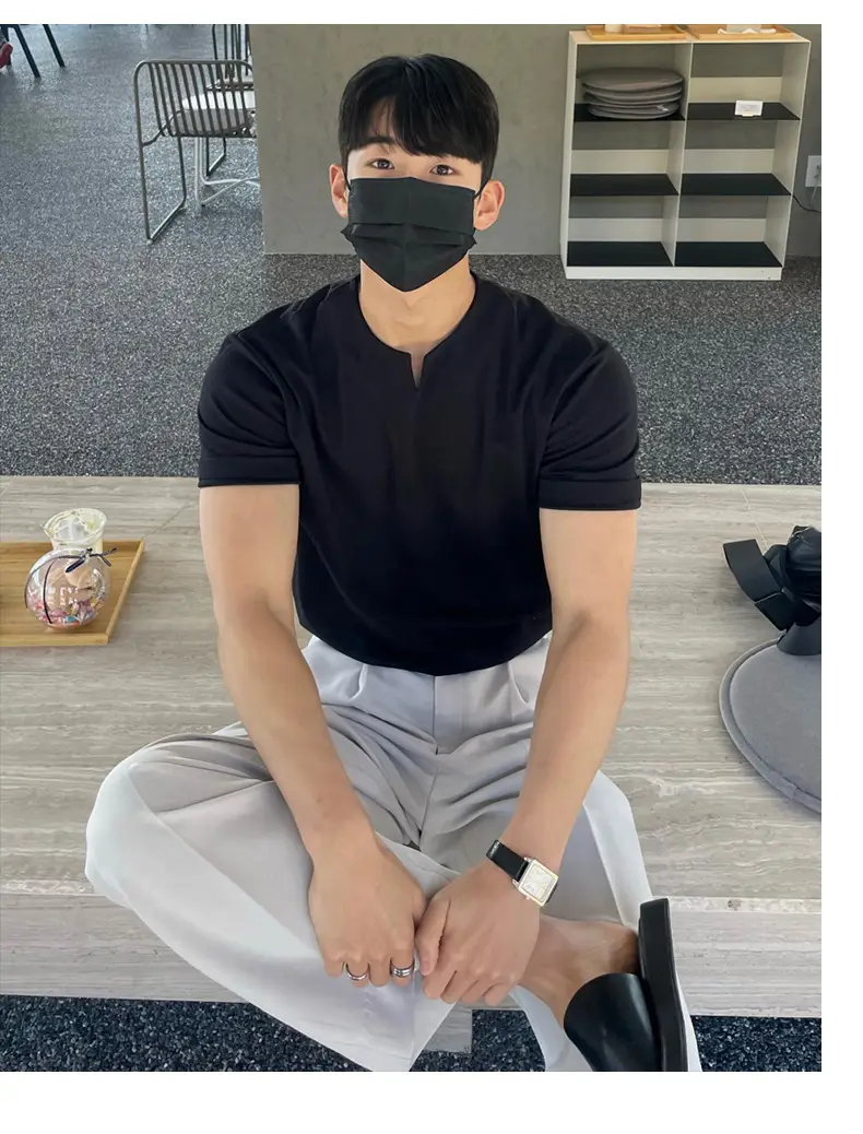 Men's Black Half Zip Polo Shirt Loose Fit Summer Wear — feature 4