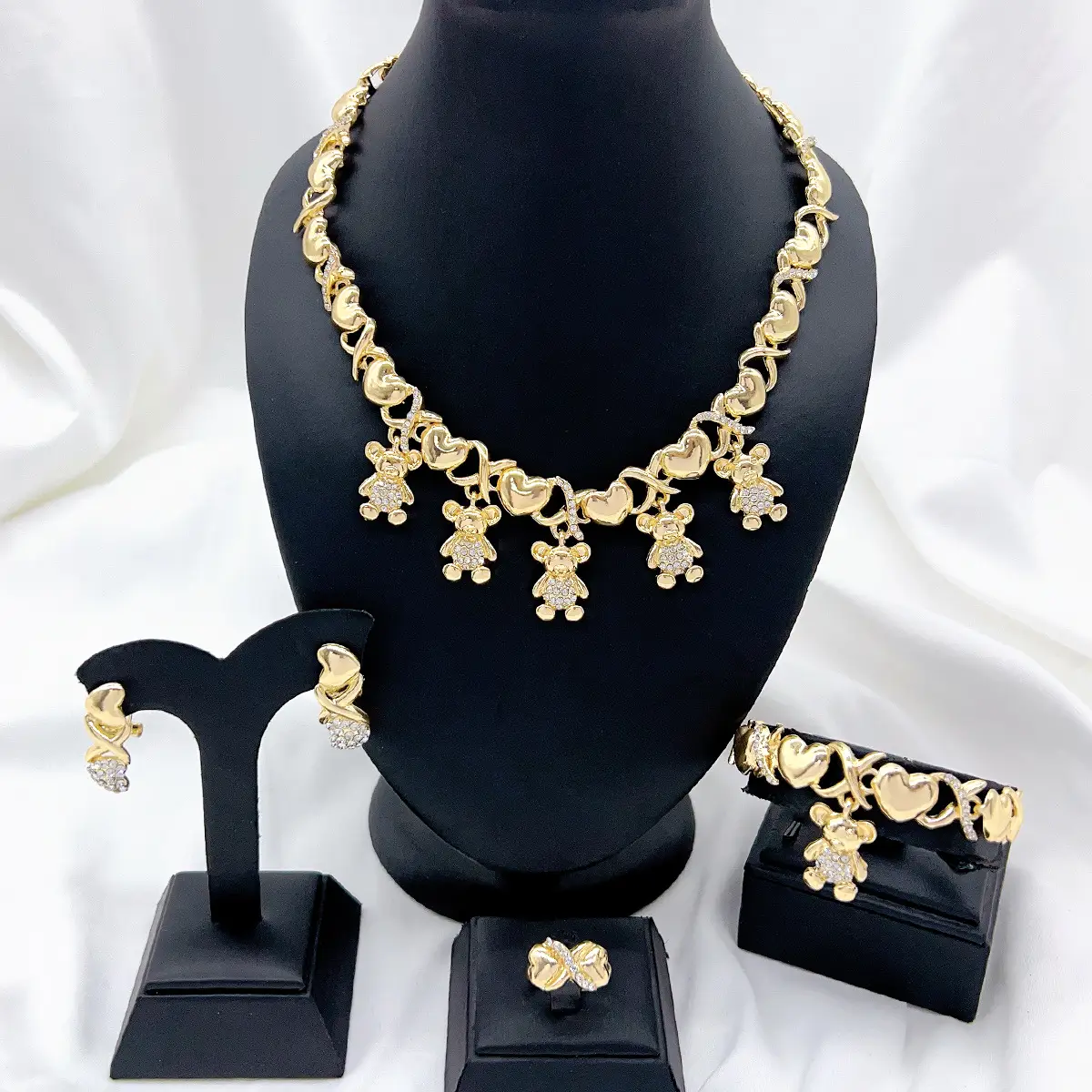 Gold Heart Chain Necklace Set for Women - Image 12