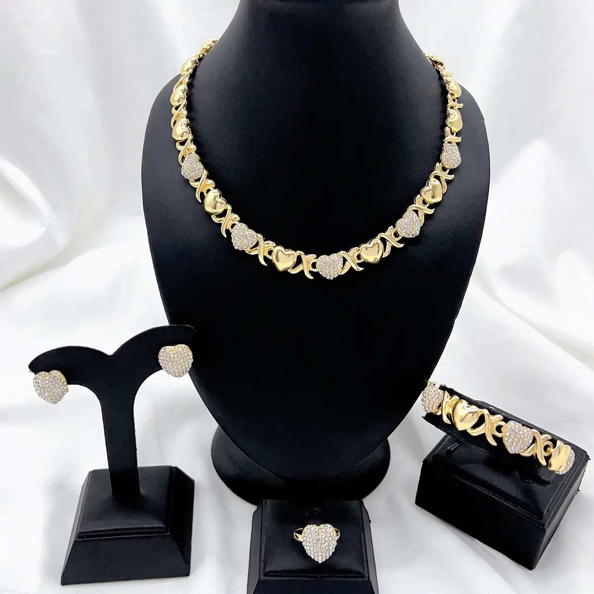 Gold Heart Chain Necklace Set for Women - Image 13