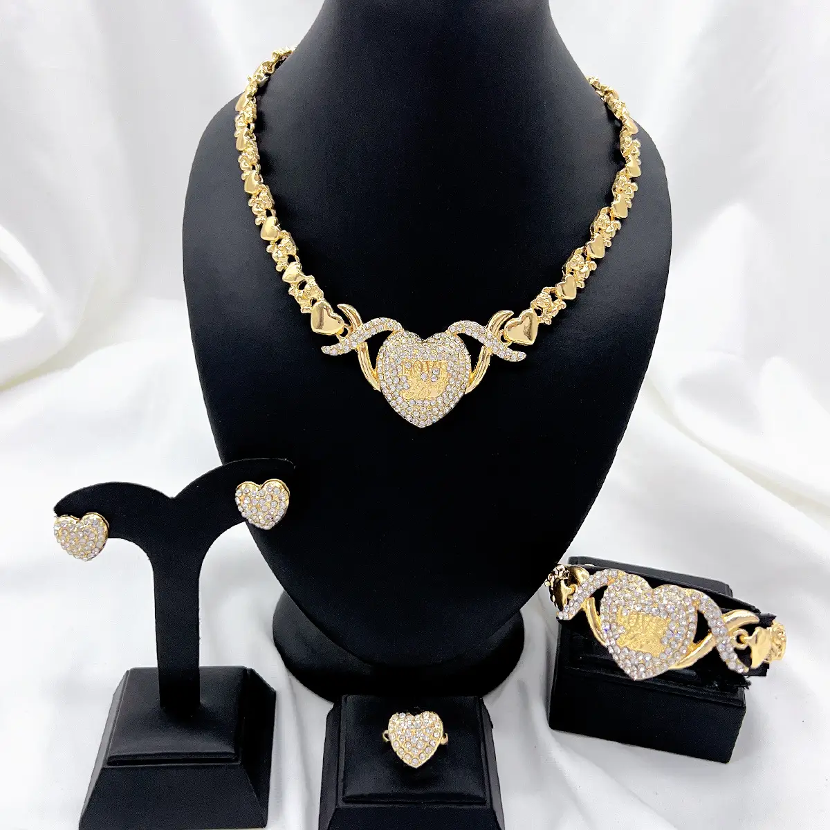 Gold Heart Chain Necklace Set for Women - Image 14