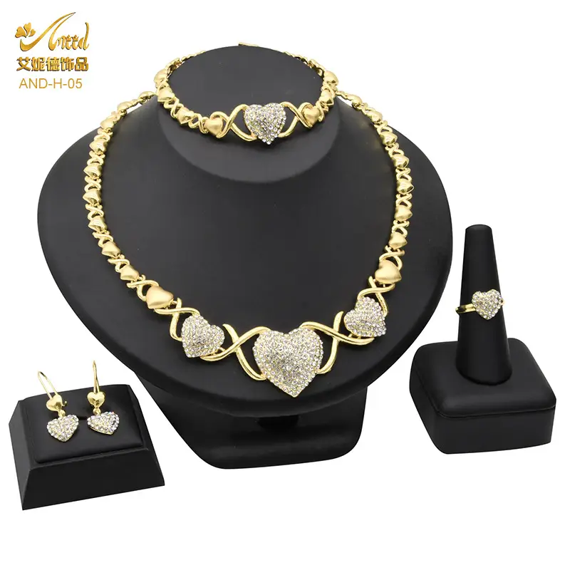 Gold Heart Chain Necklace Set for Women - Image 3