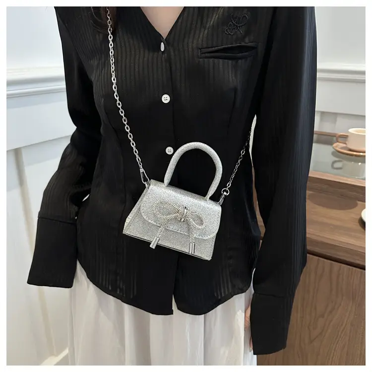 Silver Glitter Bow Shoulder Bag 2024 — feature 12