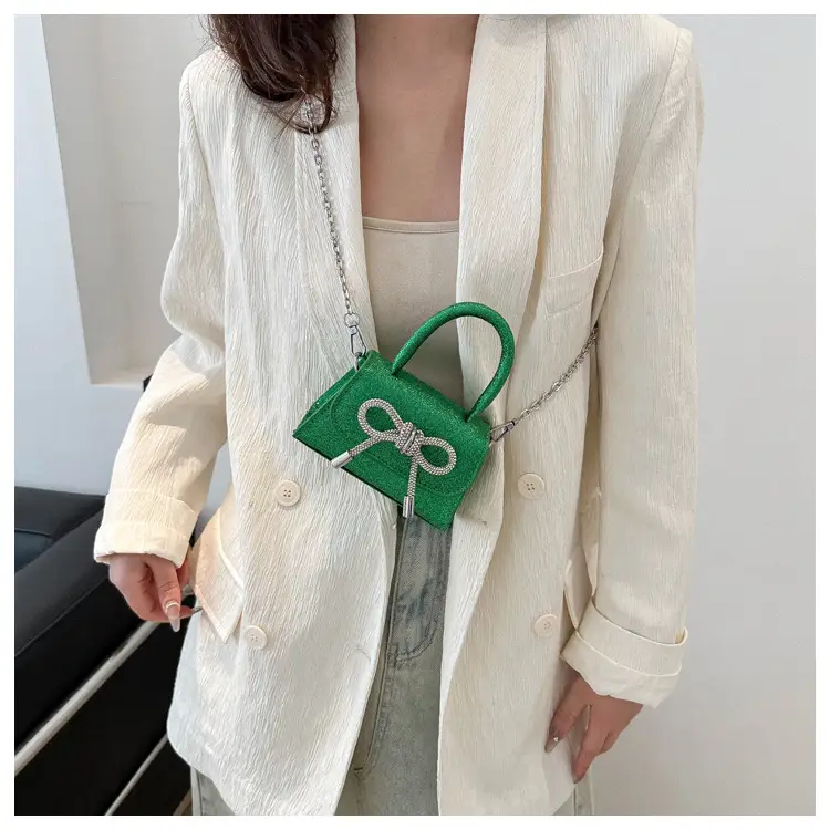 Silver Glitter Bow Shoulder Bag 2024 — feature 15