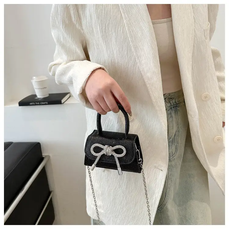 Silver Glitter Bow Shoulder Bag 2024 — feature 17