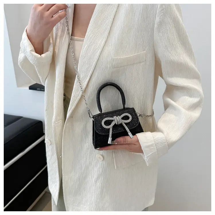 Silver Glitter Bow Shoulder Bag 2024 — feature 19