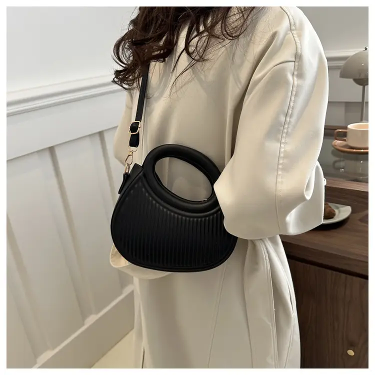 Red Vintage Women's Shoulder Bag with Crossbody Strap — feature 10
