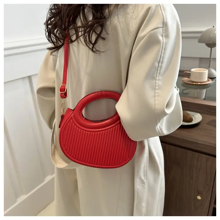 Red Vintage Women's Shoulder Bag with Crossbody Strap — feature 12