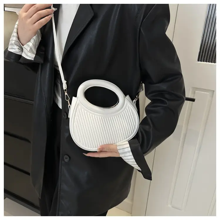 Red Vintage Women's Shoulder Bag with Crossbody Strap — feature 15