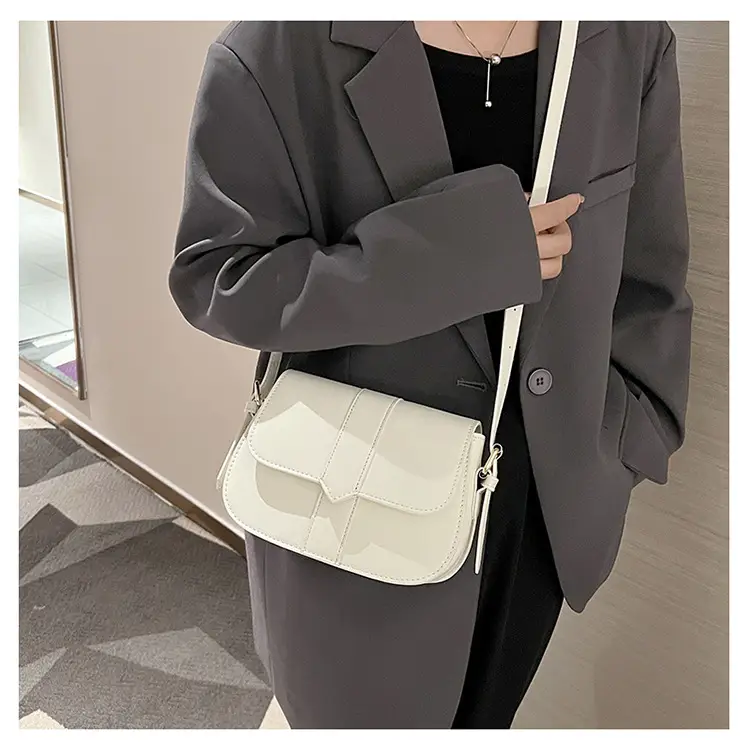 Brown Vintage Square Shoulder Bag for Women — feature 37