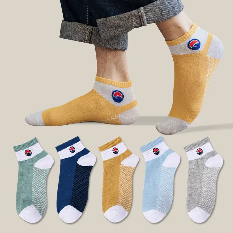 Socks Spring and Summer Men's Mid-length Socks Spring and Summer Breathable Stockings Autumn and Winter Sweat-absorbent Men's Socks Sports Basketball Socks for Hair