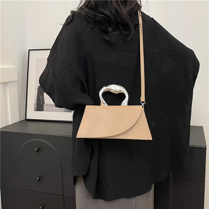 Black Korean-style Crossbody Bag for Women 2024 - Image 8