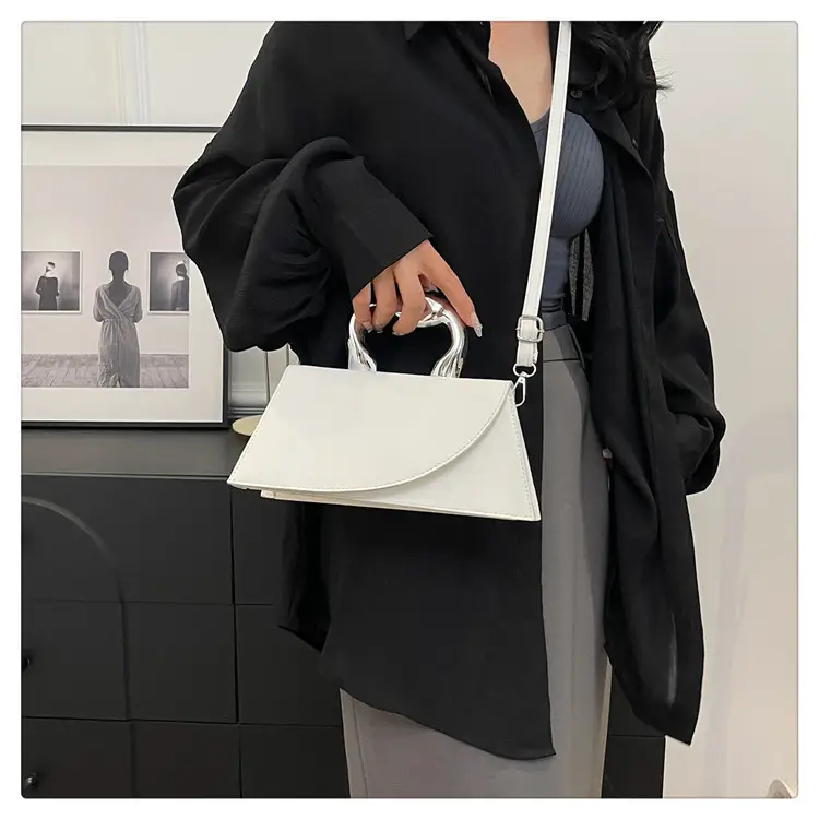 Black Korean-style Crossbody Bag for Women 2024 — feature 27