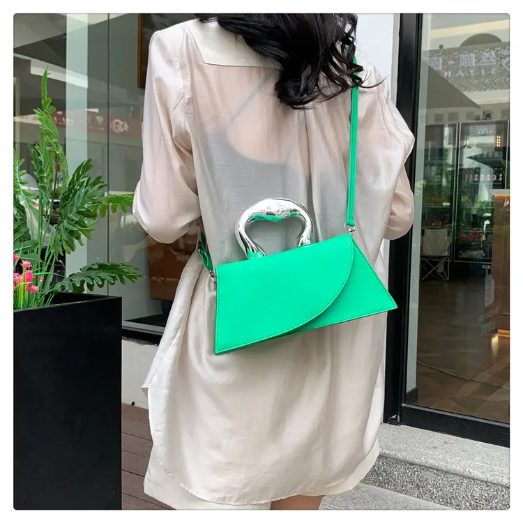 Black Korean-style Crossbody Bag for Women 2024 — feature 34