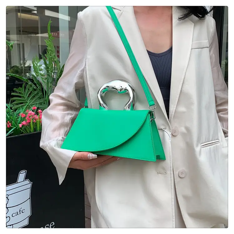 Black Korean-style Crossbody Bag for Women 2024 — feature 35