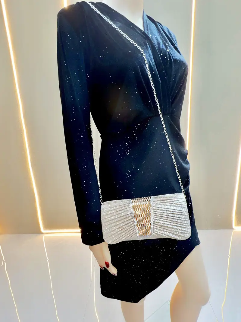 Diamond-encrusted Women's Rhinestone Crossbody Bag — feature 11