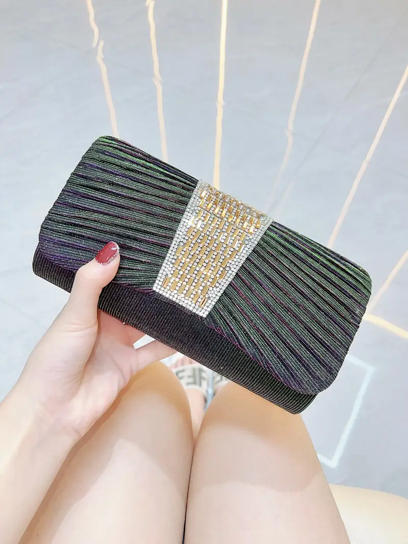 Diamond-encrusted Women's Rhinestone Crossbody Bag — feature 9